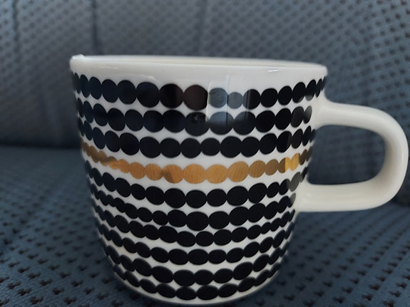Marimekko kahvikuppi Siirtolapuutarha, tarrat paikalla