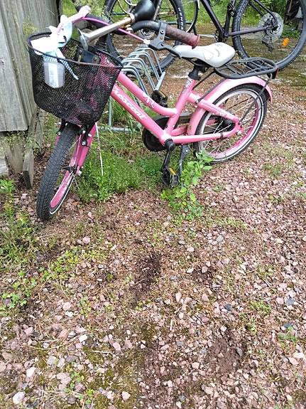 Crescent lastenpyörä 16" pinkki