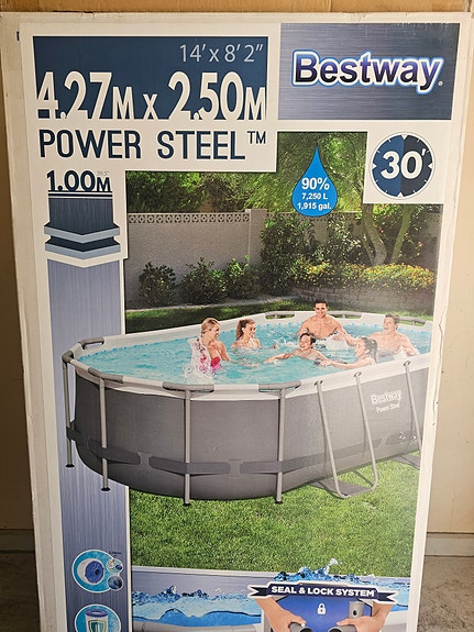 Bestway Steel Pro Max uima-allas tikkailla