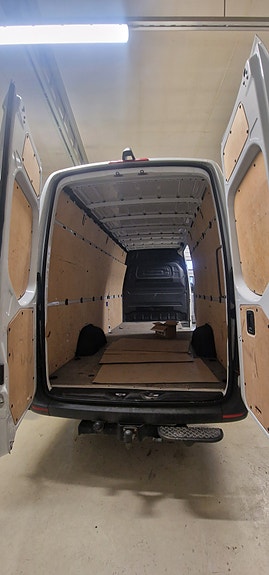 Sprinter seinävanerit