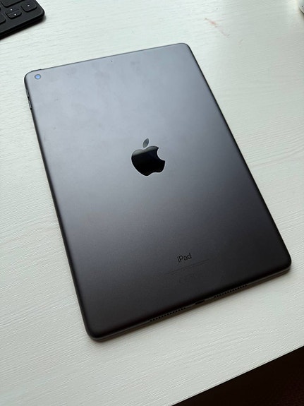 Apple iPad 64 GB tabletti