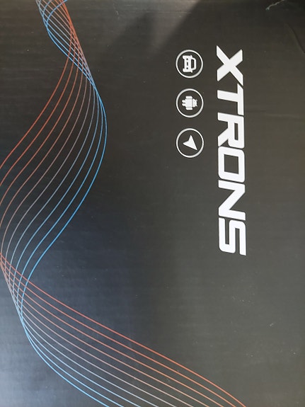 Xtrons TIA723LS yleismallin 2-din Android 13 soitin kosketusnäytöllä