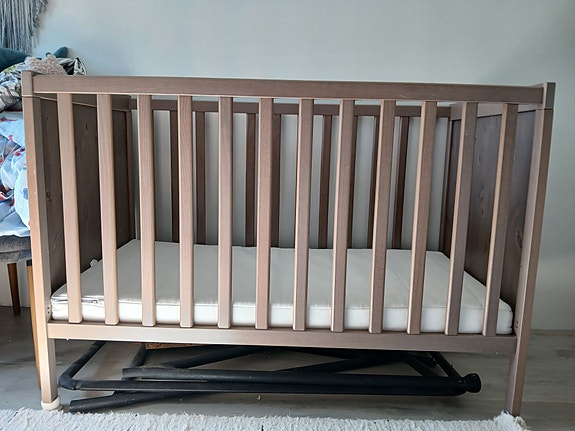Ikea sundvik pinnasänky