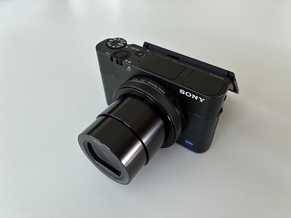 Sony RX100 V kompaktikamera
