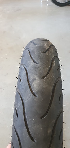 MP/Mopon eturengas Michelin Pilot Street 100/80-17