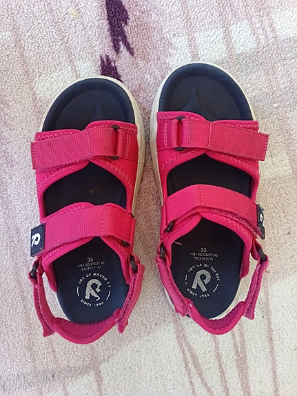 Reima sandaalit 33