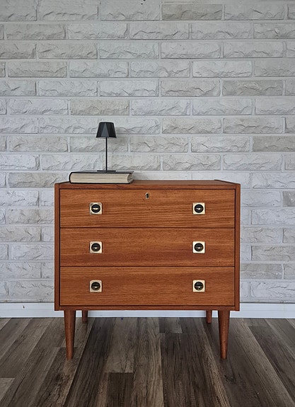 Vintagelipasto, teak