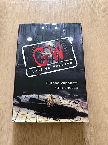 Leif GW Persson - Putoaa vapaasti kuin unessa kovakantinen kirja