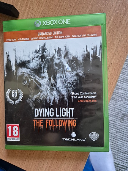 Xbox One Dying Light The Following Enhanced Edition peli