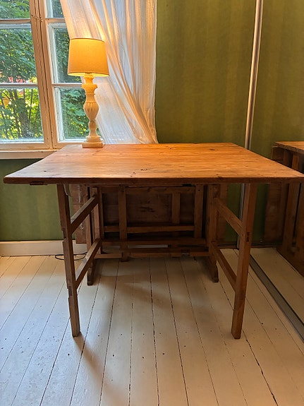 Klahvipöytä talonpoikainen klaffi