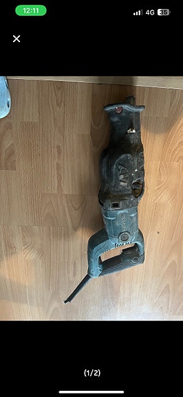 Makita sähköinen pistosaha