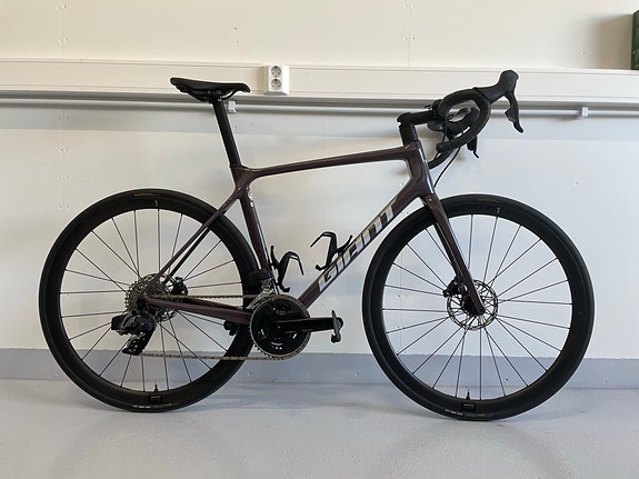 Giant TCR Advanced Pro 1 AR koko ML