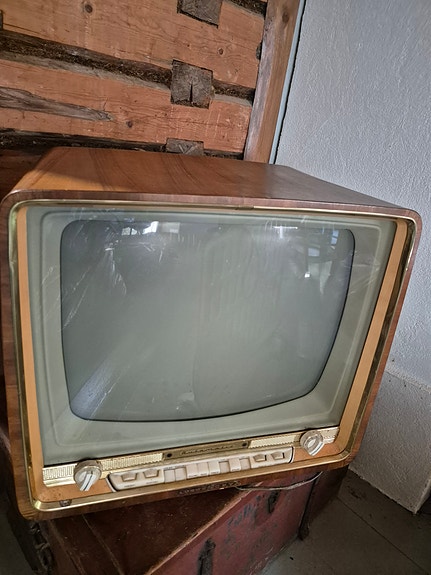 Vanha televisio