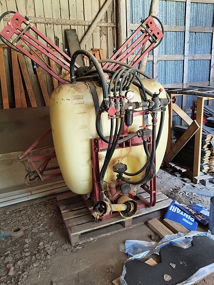 Hardi 1200 NK 600 kasvinsuojeluruisku 11,5 m