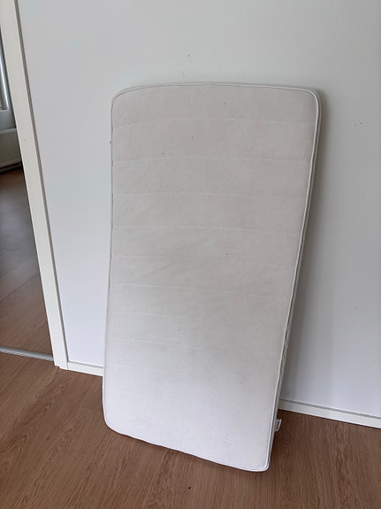 Lasten pinnasänky patja