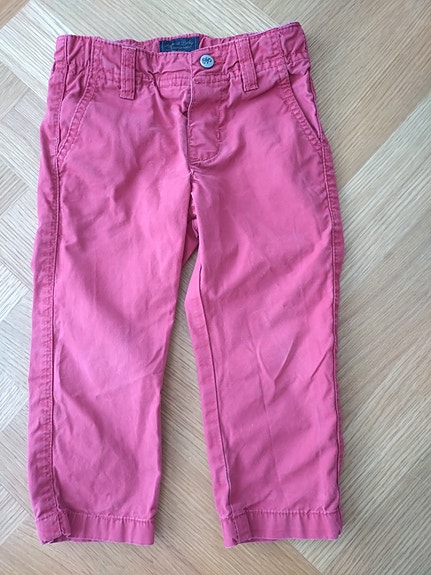 Punaiset housut/farkut 86