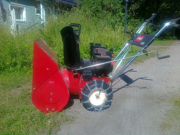 Kunnostettu lumilinko Toro 521