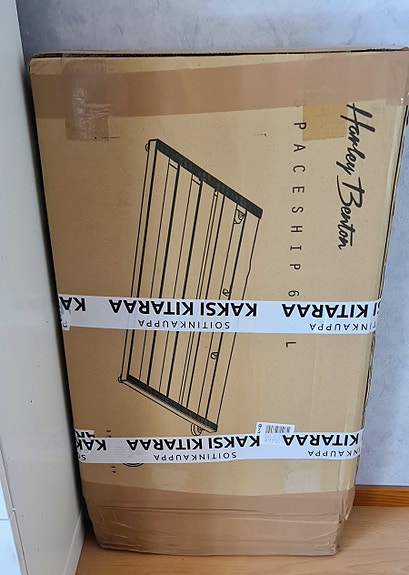 HB Spece Ship 60XL,Efektilauta sekä Tone city TPS-12 virtalähde