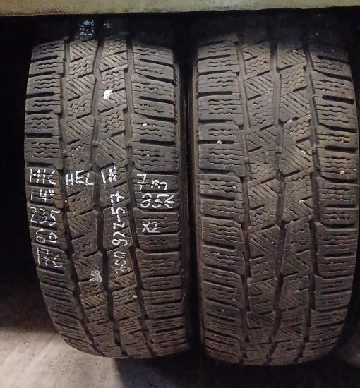 235/60R17C Michelin kitka