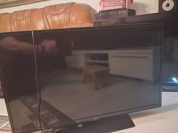 Luxor LED40EL4K LED-televisio 40" musta