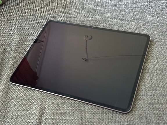 Apple iPad Pro M4 256Gb + cover + stand
