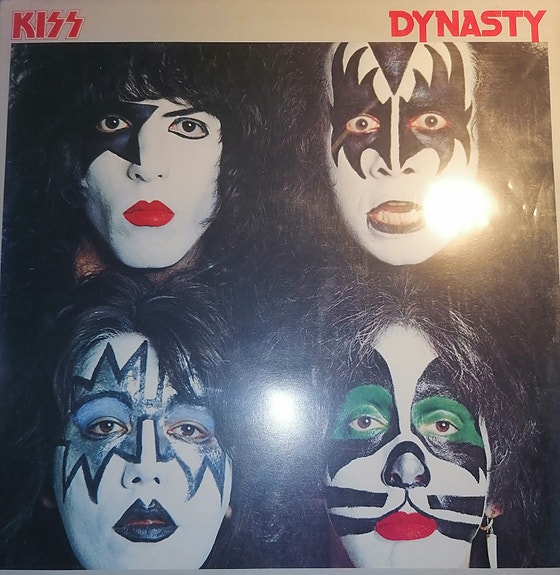 Kiss – Dynasty