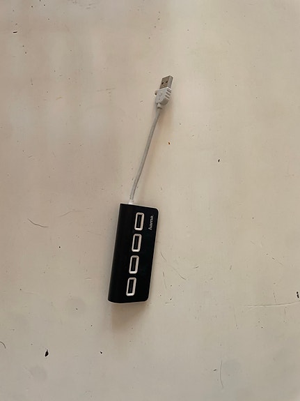 4-portin USB-hubi