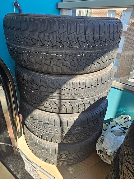 Nankang-talvirenkaat 225/55R17, 4 kpl