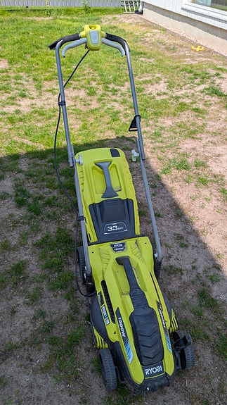 Ryobi RLM13E33S sähkökäyttöinen ruohonleikkuri 33 cm