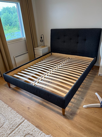 IKEA Idanäs sängynrunko 160x200 cm tummanharmaa