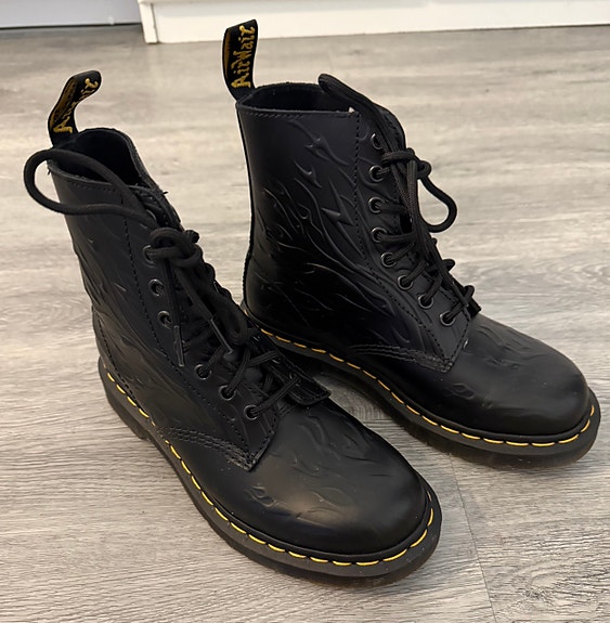 Dr. Martens 1460 Flames  bootsit
