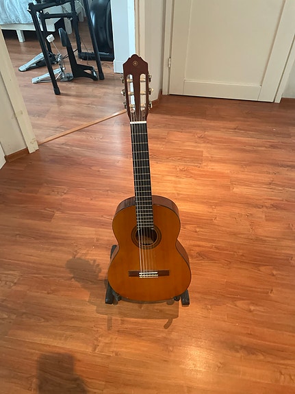 YAMAHA CGS102A Akustinen kitara