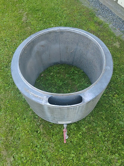 Kota kiukaan vesisäiliö