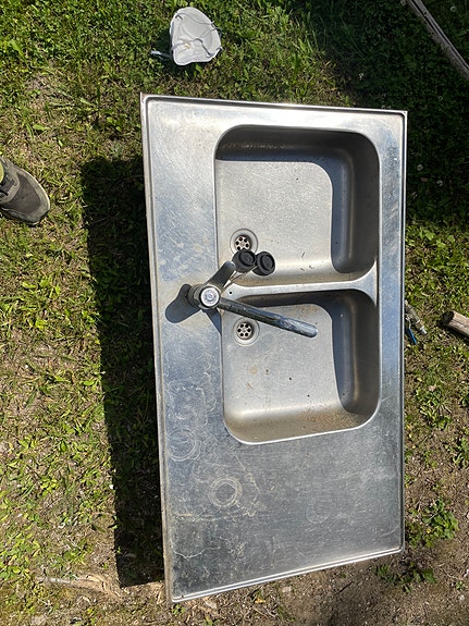 Tiskipöytä rst. 110cm leveä