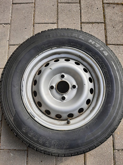 13" peräkärryn rengas - kumi huono