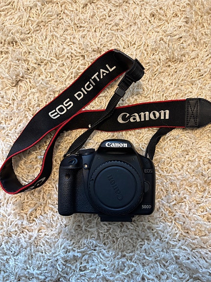 Canon EOS 500D järjestelmäkameran runko