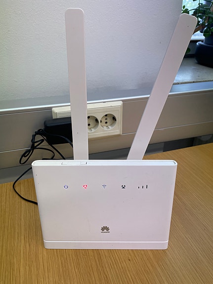Huawei B315 4G LTE -modeemi / WiFi-reititin