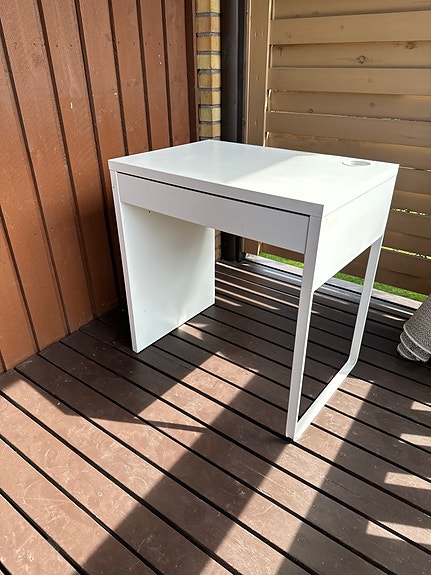 Ikea Micke työpöytä