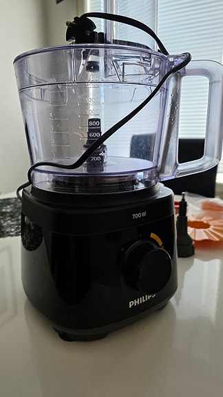 Philips monitoimikone 700W