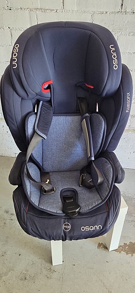 Nuna turvaistuin 36 kg, tummansininen