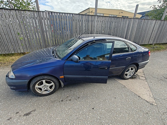 Toyota Avensis t22