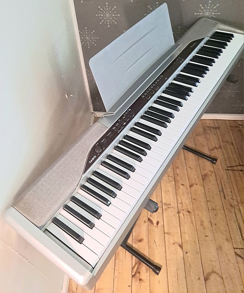 Casio Privia PX-110 sähköpiano