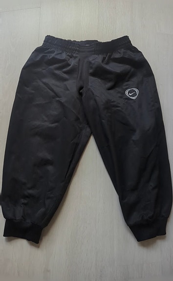 Nike hiekkahousut