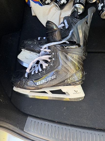 Bauer flylite mustat customluistimet koko 9.5/45