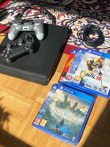 Sony PlayStation 4 konsoli