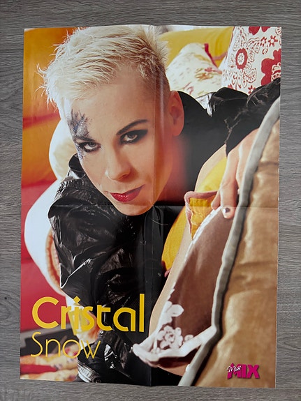 Cristal Snow juliste