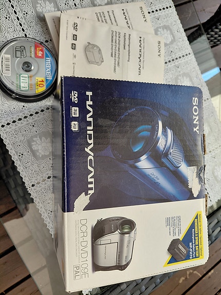 Videokamera Sony Handycam DCR-DVD109E