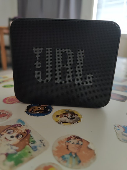 käyttämätön jbl kaiutin