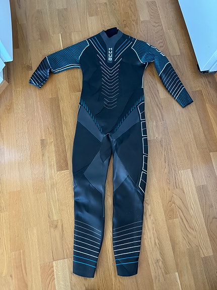 Huub pinnacle märkäpuku koko Xl