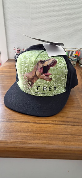 Jurassic World lasten lippalakki, uusi